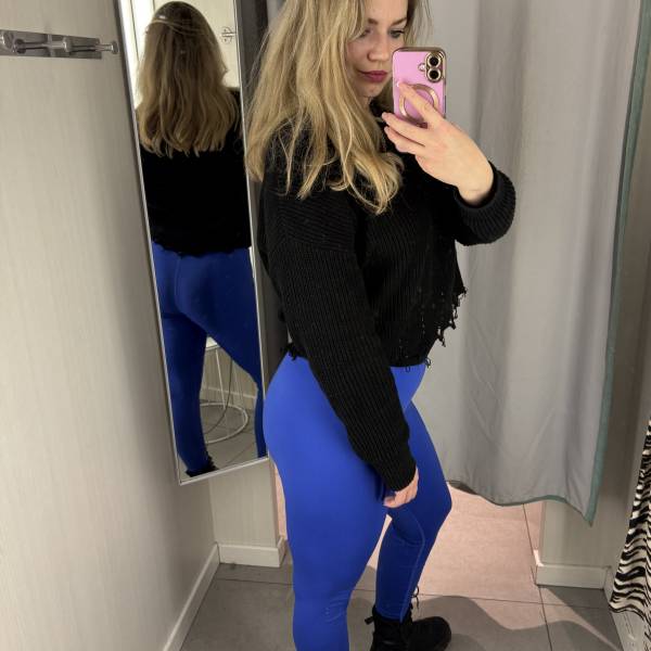 modelka s ID 0102KYSH2F p031