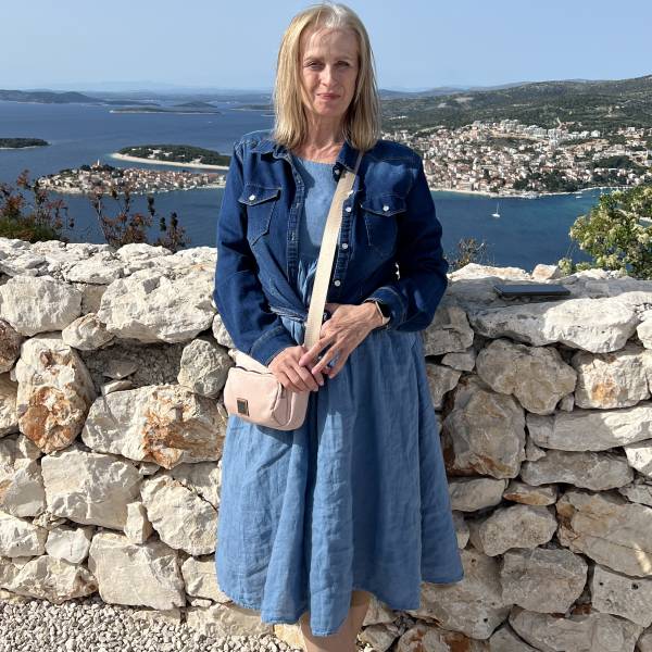 modelka s ID 0102L9FIDG p031