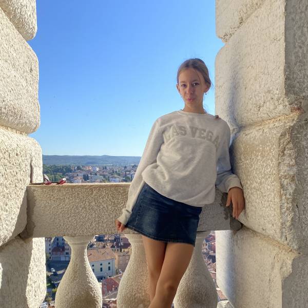 modelka s ID 0102LEJDKL p031