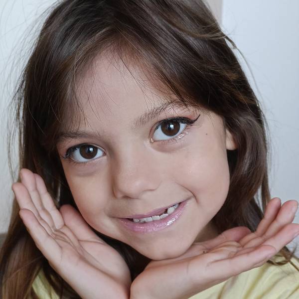 modelka s ID 0102LI73W1 p021