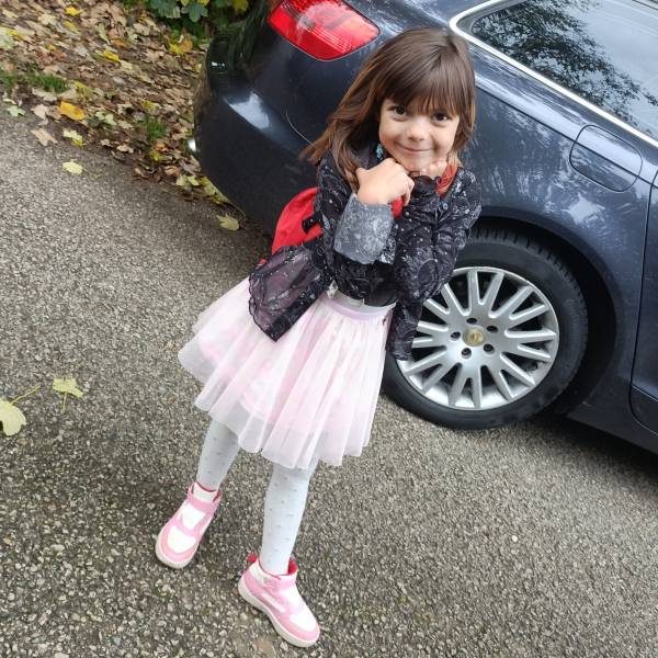 modelka s ID 0102LI73W1 p031