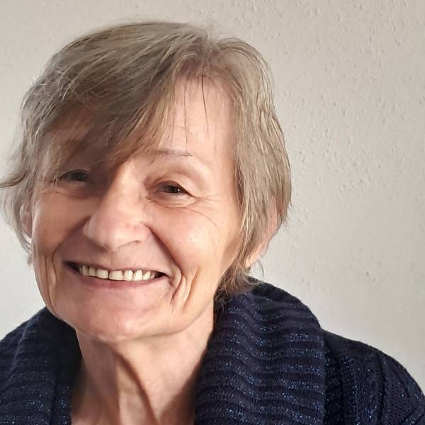 modelka s ID 0102LYJLF6 p021