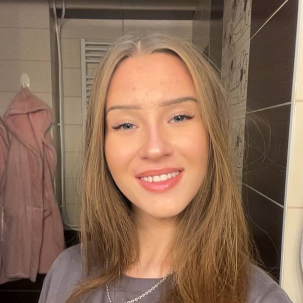 modelka s ID 0102M01448 p021