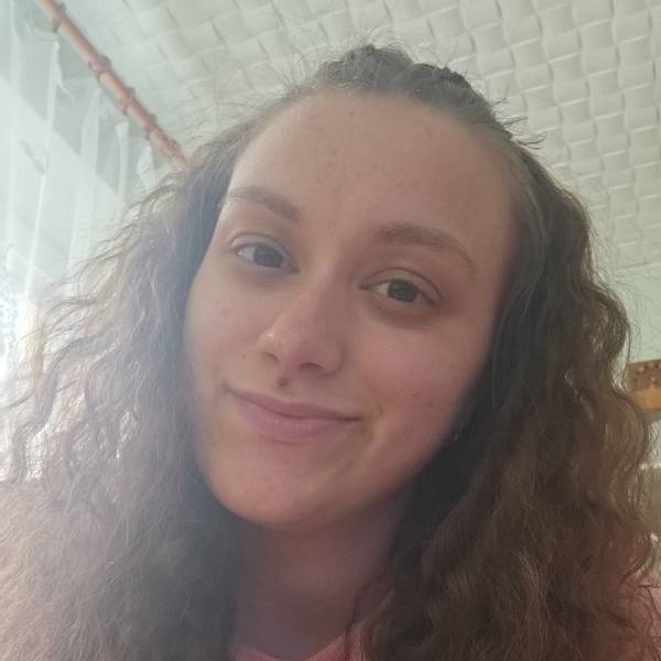 modelka s ID 0102M1JJVV p021