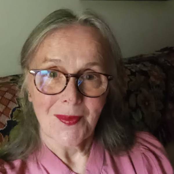 modelka s ID 0102M2AGRB p021