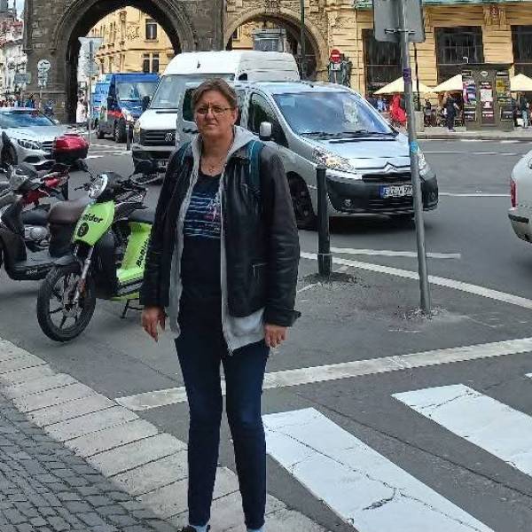 modelka s ID 0102M2WQBR p031