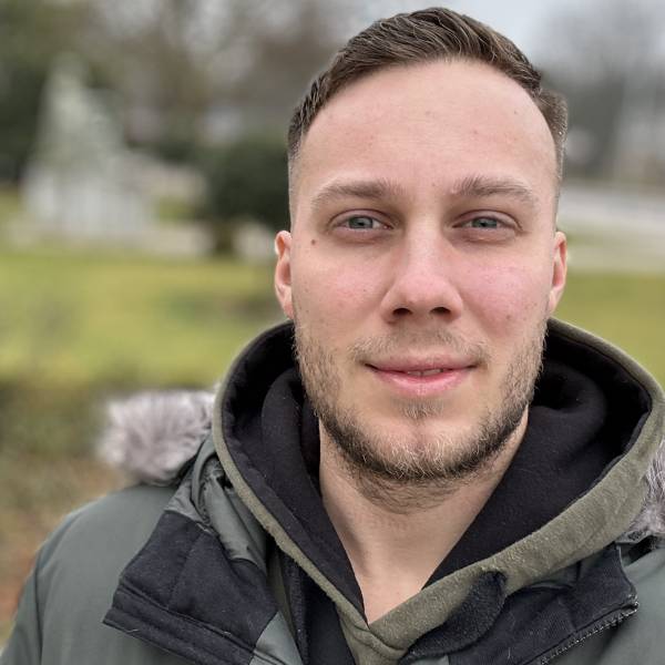 modelka s ID 0102MBBAYH p021