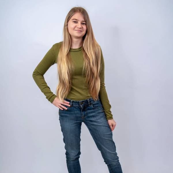 modelka s ID 0102MIJMPS p031