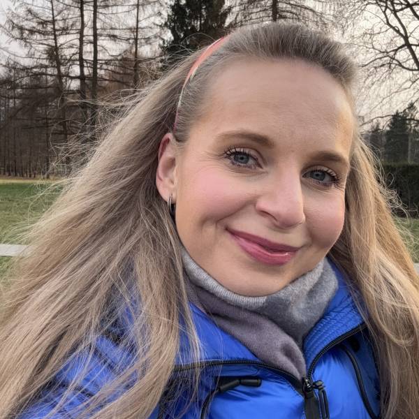 modelka s ID 0102MMLL55 p021