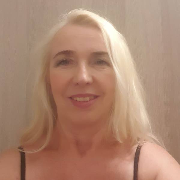 modelka s ID 0102MNS87W p021