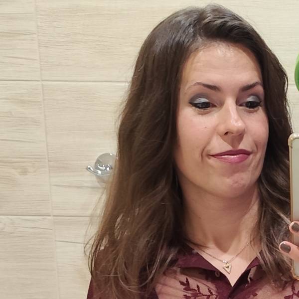 modelka s ID 0102MXZ4LP p021