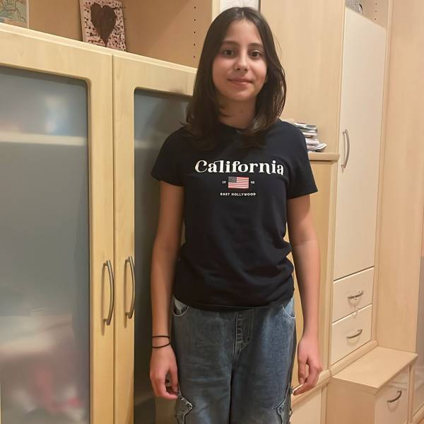 modelka s ID 0102MYXDNL p031