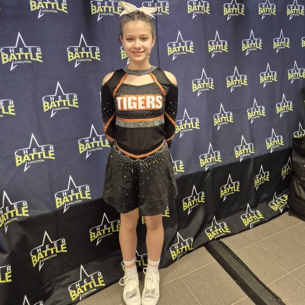 modelka s ID 0102N00D33 p031