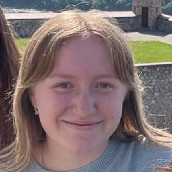 modelka s ID 0102N0572G p021