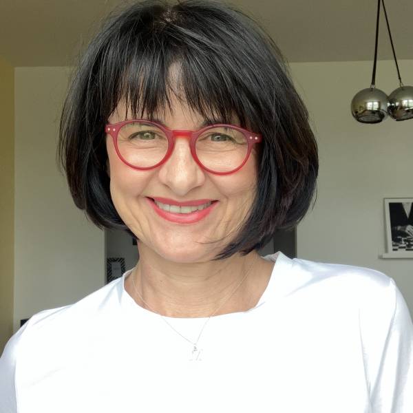 modelka s ID 0102N22MS7 p021