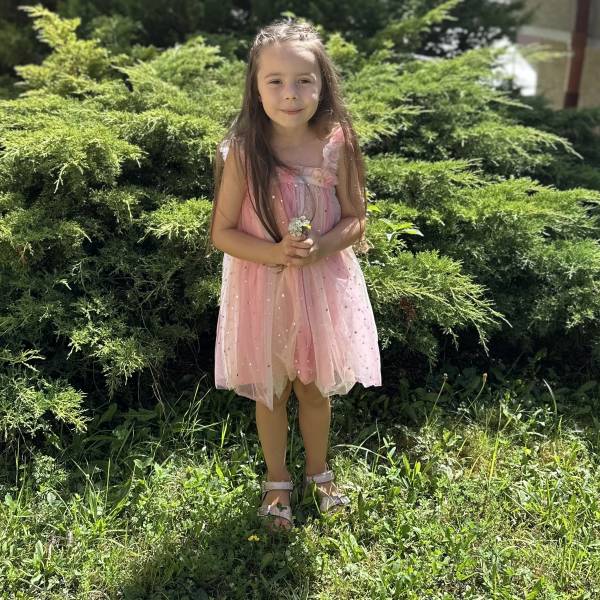 modelka s ID 0102N23D3R p031