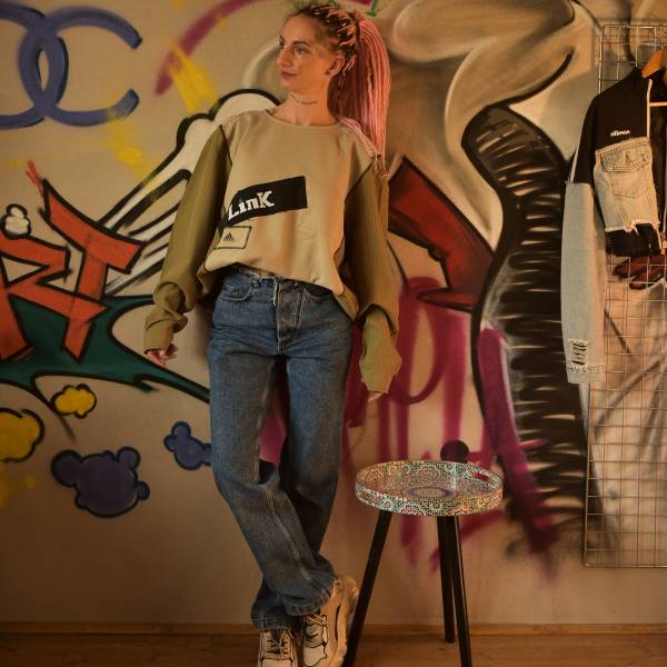 modelka s ID 0102N5J2MY p031