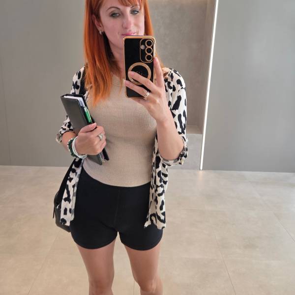 modelka s ID 0102N7ZT22 p031