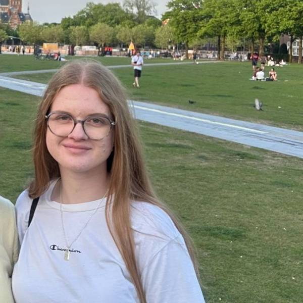 modelka s ID 0102NBLRPN p021