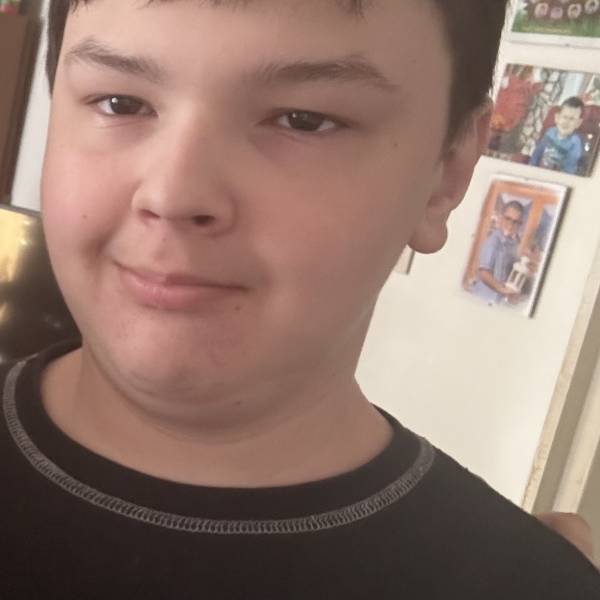 modelka s ID 0102NDM3O5 p021