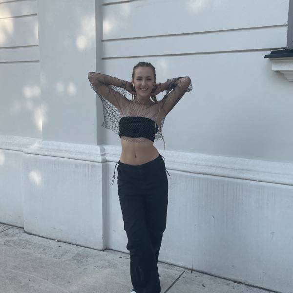 modelka s ID 0102NF0S7R p031
