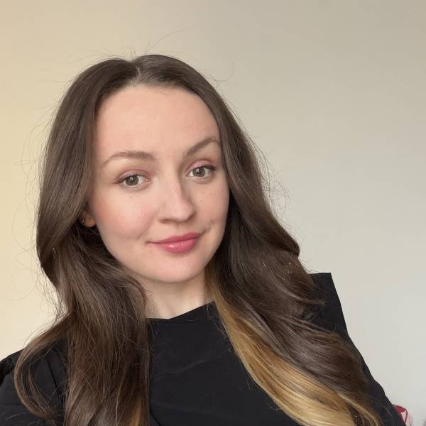 modelka s ID 0102NIIK1Y p021