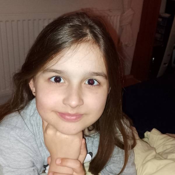 modelka s ID 0102NT389A p021