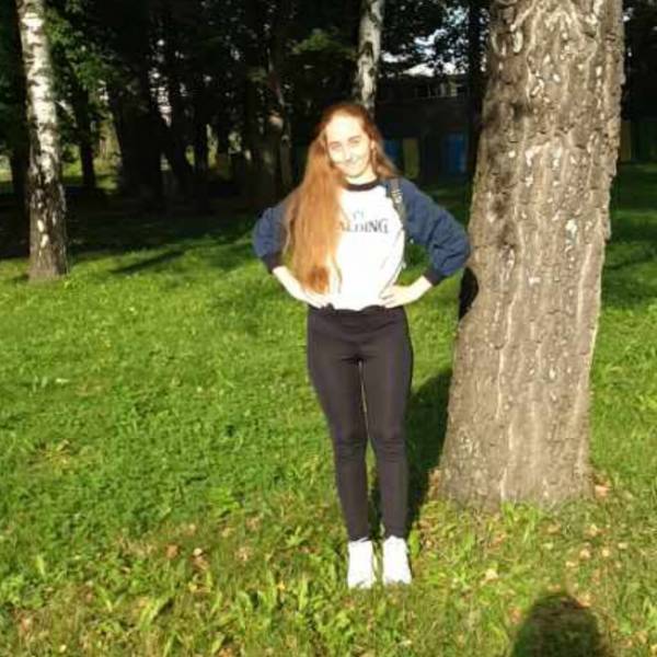 modelka s ID 0102NVL3IM p031