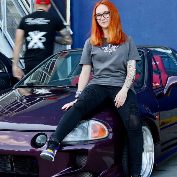 modelka s ID 0102NXIKQS p031