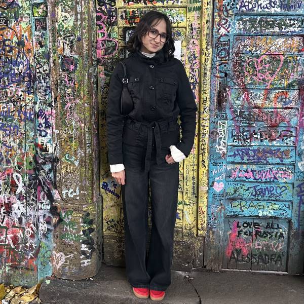 modelka s ID 0102NYHULJ p031