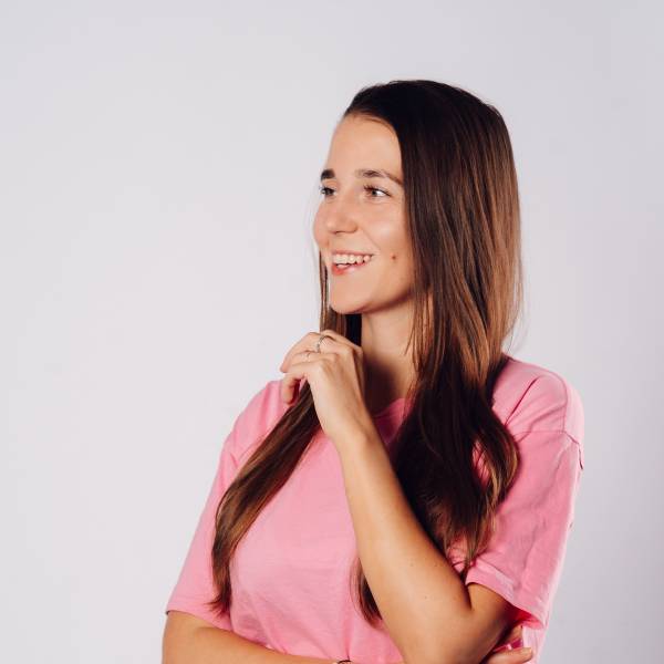 modelka s ID 0102O4M49E p021