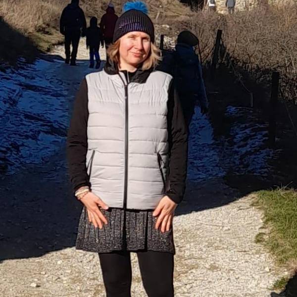 modelka s ID 0102O8GDNB p031