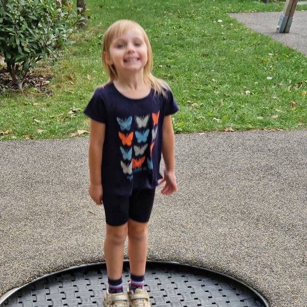 modelka s ID 0102O9MRM8 p031