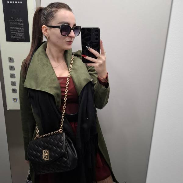 modelka s ID 0102OFNW14 p021