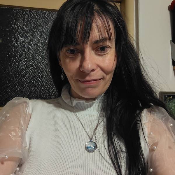 modelka s ID 0102OKFLBD p021