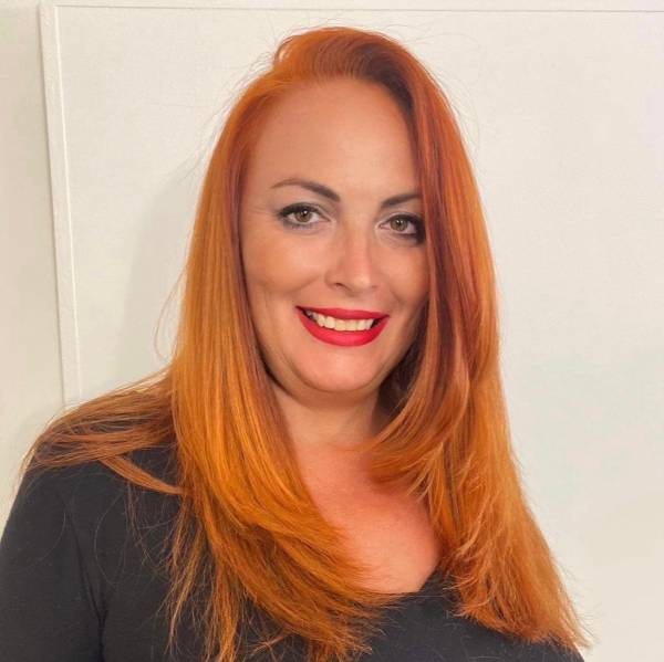 modelka s ID 0102OL1TS6 p021