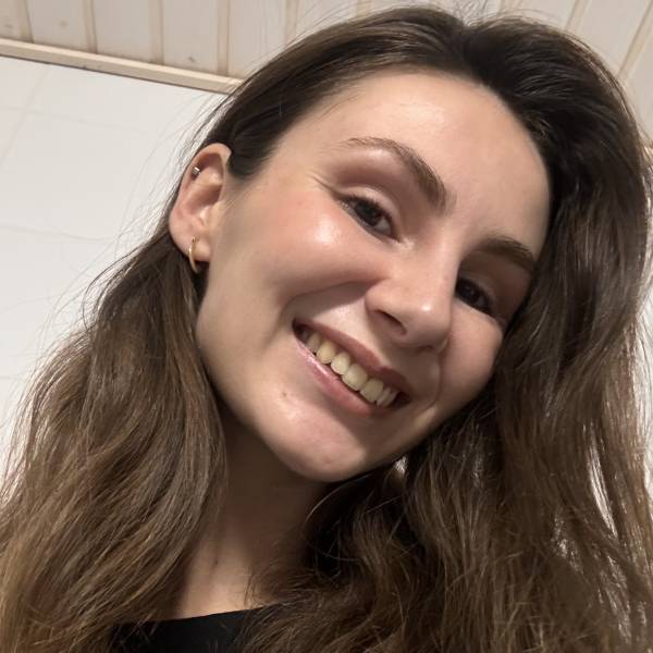 modelka s ID 0102OMK4F8 p021