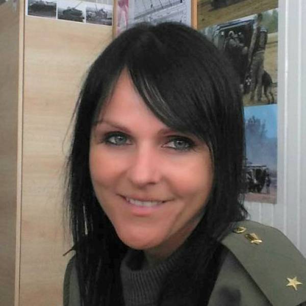 modelka s ID 0102OXE678 p021