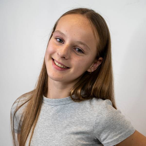 modelka s ID 0102PR4WYG p021