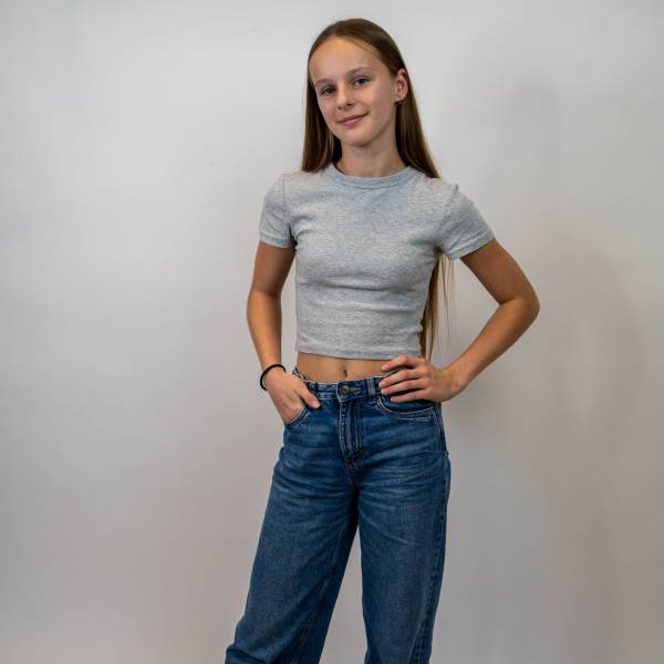 modelka s ID 0102PR4WYG p031