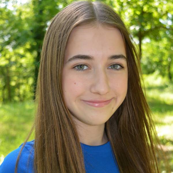 modelka s ID 0102Q1S2E6 p021