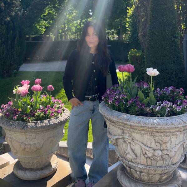 modelka s ID 0102Q1X3P6 p031