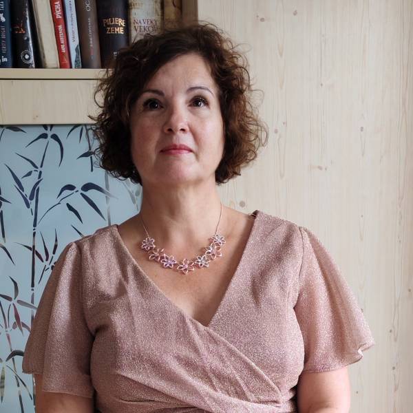 modelka s ID 0102Q3IB25 p031