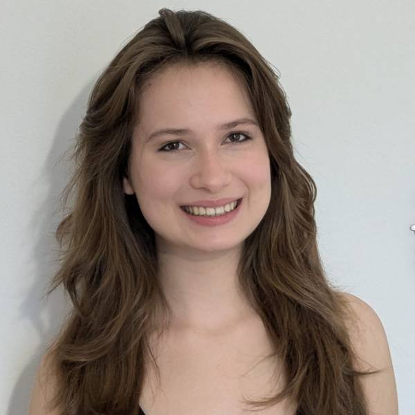 modelka s ID 0102Q6KT0F p021