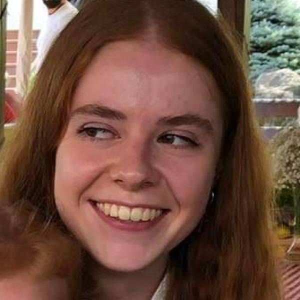 modelka s ID 0102QGOJ5U p021