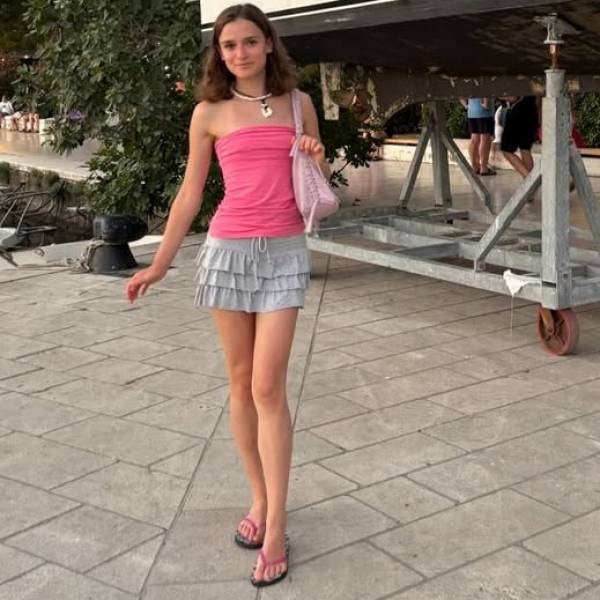 modelka s ID 0102QIT0H4 p031