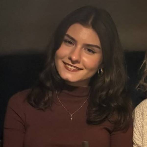 modelka s ID 0102QJP3WO p021