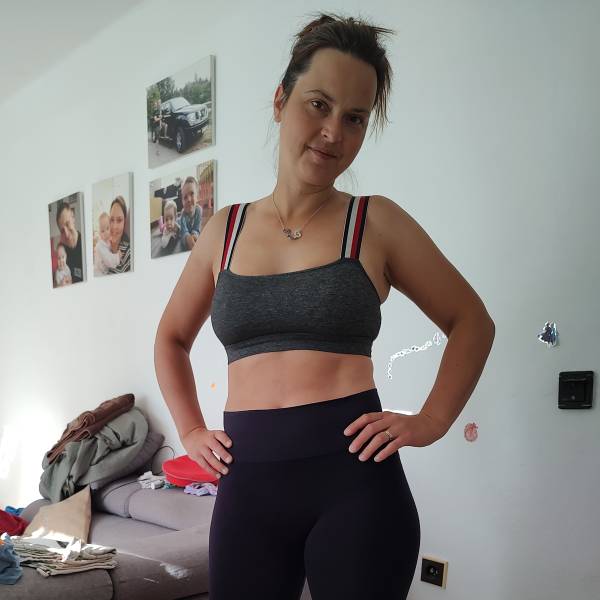 modelka s ID 0102QU4ZPF p031