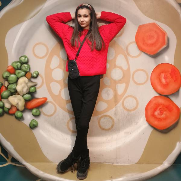 modelka s ID 0102RAQKIA p031