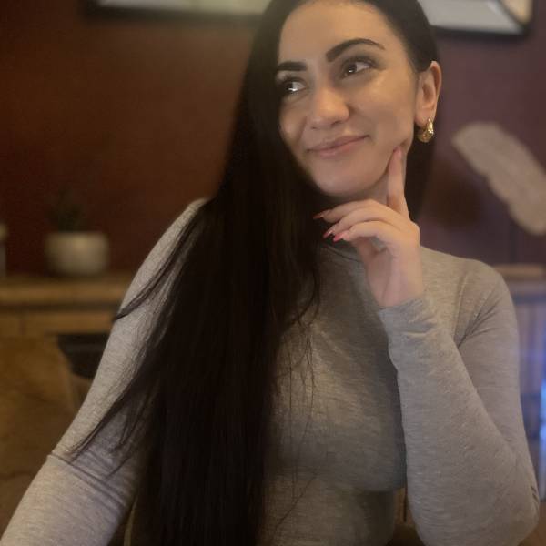 modelka s ID 0102RBWVNS p021